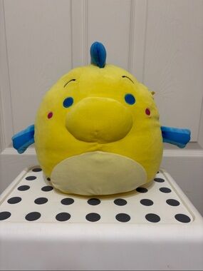 Flounder squishmallow